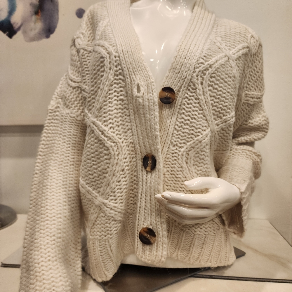 Womens, NWTO, Rag Supply,size large, loose fitting cream chunky knit cardigan.